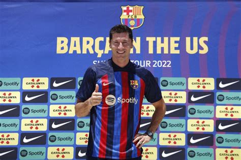 Lewandowski Fue Presentado Por Todo Lo Alto En El Barcelona Noticias