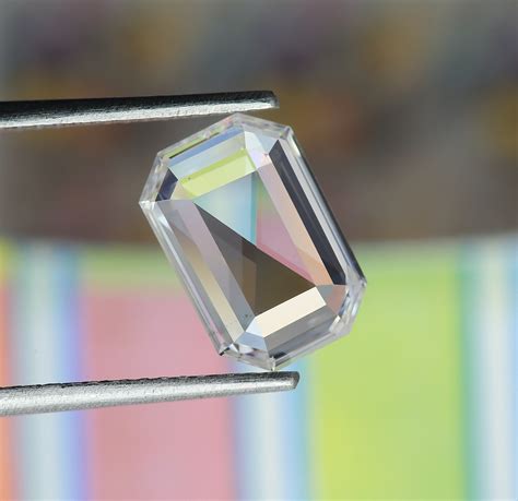 Radiant Vs Emerald Cut Diamonds Simon Curwood Jewellers