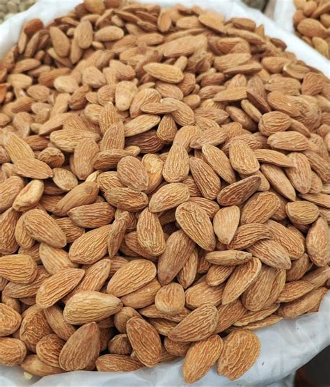 Type Whole Kashmiri Almonds Kernels At Kg In Pampore Id