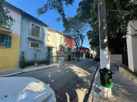 Casa na Avenida Diógenes Ribeiro de Lima Alto de Pinheiros em São