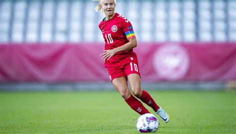 Landstr Ner Regner Med At Harder Bliver Klar Til Vm Bt Fodbold