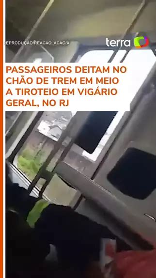 Passageiros Da Supervia Do Ramal De Saracuruna Em Vig Rio Geral No