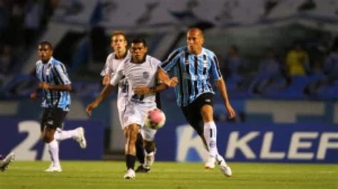 Como o Grêmio está envolvido Conheça a história do torcedor que virou