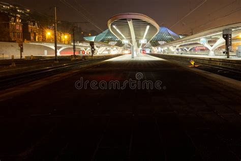 Esta O De Comboios Principal Liege Guillemins Projetada Por Santiago