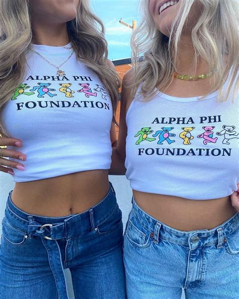 Pi Phi Alpha Phi Big Lil Sorority Big Little Axid Elle Kennedy Sorority Outfits Gams