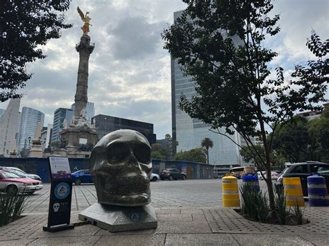 Mexicráneos invaden Paseo de la Reforma así se ve la expo por Día de