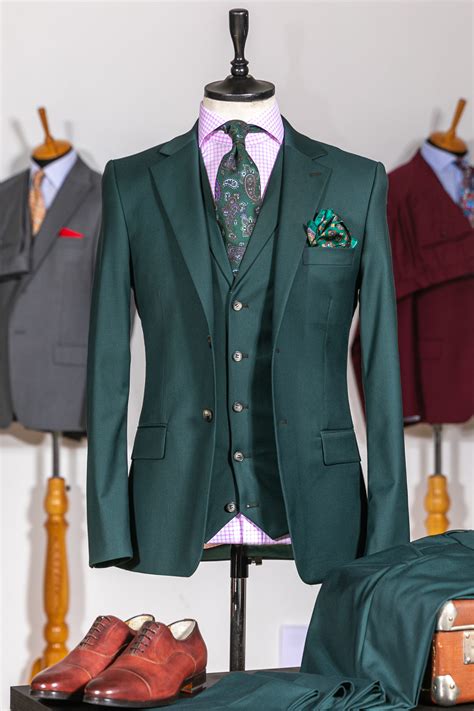 Мужские костюмы тройки купить в Самаре – модные модели от Good Suit’s
