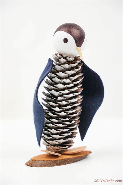 Rustic Pinecone Penguin Winter Kids Craft Diy And Crafts