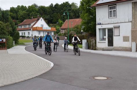 Radaktionstag Viernau Schwarza Mehr Als Doppelt So Viele Teilnehmer