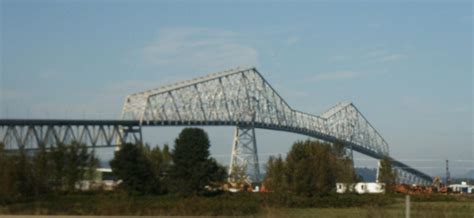 Lewis and Clark Bridge (Longview/Rainier, 1930) | Structurae