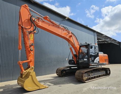 HITACHI ZX210LC 5B Tracked Excavator For Sale Bulgaria Sofiya AK34352