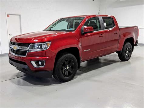 Pre Owned Chevrolet Colorado Wd Lt Crew Cab In Cajun Red