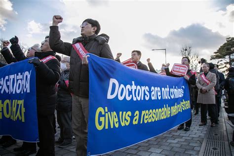 South Korea Takes Legal Step To Punish Five Doctors For Walkout Protest