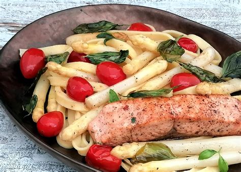 Pasta Met Asperges En Zalm Lekker Tafelen