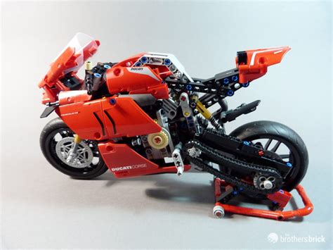 LEGO Technic 42107 Ducati Panigale V4 R Review 22 The Brothers Brick