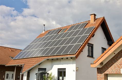 Jak na instalaci fotovoltaické elektrárny svépomocí