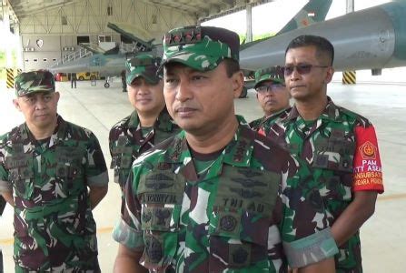 Tiga Pesawat F 16 TNI AU Disiagakan Di Kupang Amankan Wilayah Udara