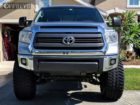 Toyota Tundra With X Fuel Maverick D And R