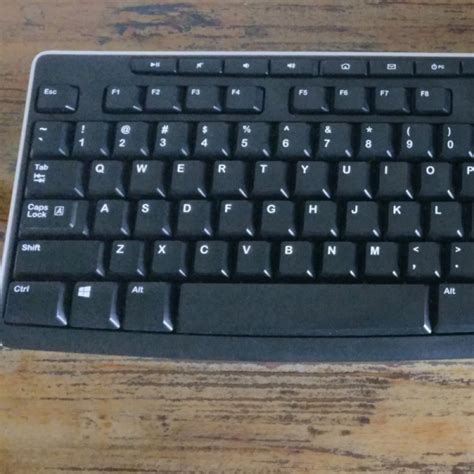 Logitech wireless keyboard | Freestuff