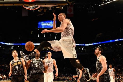 Zach LaVine, Victor Oladipo Dominate NBA Slam Dunk Contest