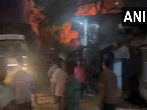 Mumbai: Fire breaks out in Bombay Talkies compound, no casualties ...