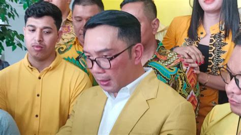 Guru Di Cirebon Dipecat Gara Gara Kritik Ridwan Kamil Psi Jangan