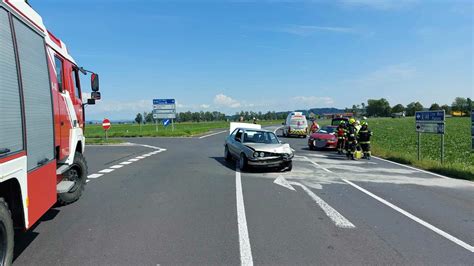 Verkehrsunfall In Reichersberg Auf Der B Hat Es Wieder Gekracht Ried