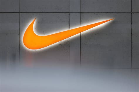 Nike Kollaboration Mit Juwelier Label Sorgt F R Aufsehen