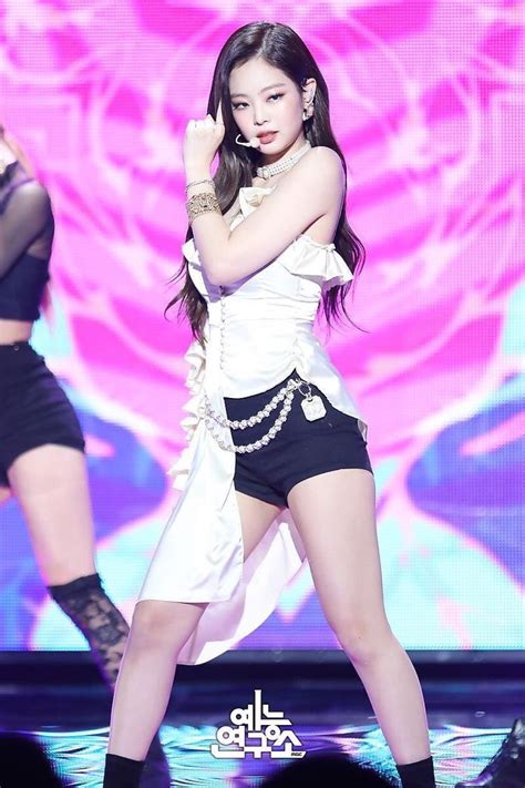 BLACKPINK Jennie SOLO Live MBC Music Core 181201 Kim Jennie