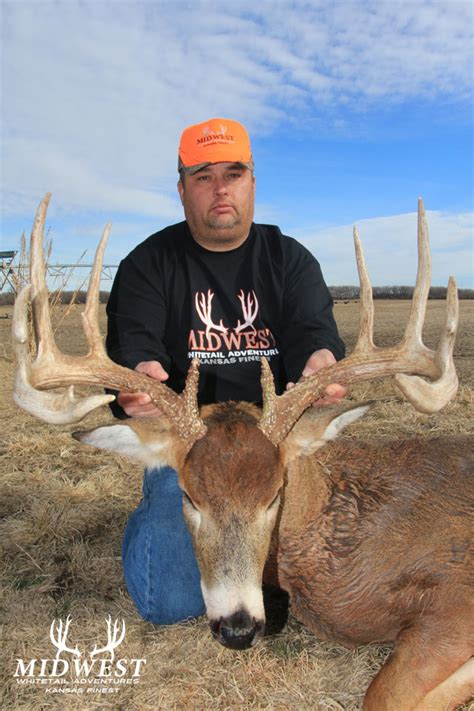 Kansas Deer Hunts Midwest Whitetail Adventures