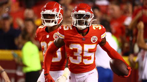 Chiefs’ Rookie Cornerback Jaylen Watson Named AFC Defensive Player of ...