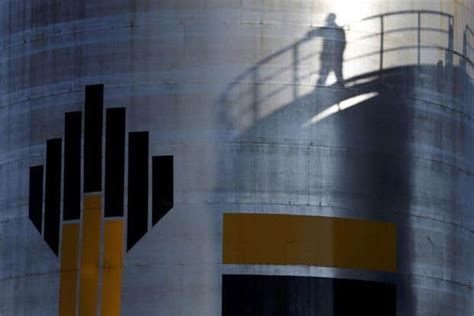 Russia Sells 11 Billion Stake In Rosneft To Glencore Qatar