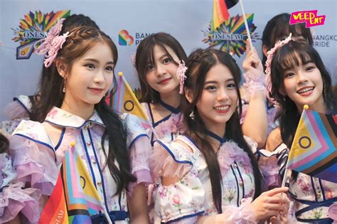 ปลัยฟริ้ 🎈 On Twitter ซีนนางเอกเจ้าหญิงนางฟ้านางเงือก 👸🏻🧚‍♀️🧜‍♀️👧🏻 Fondbnk48 Paeyahbnk48