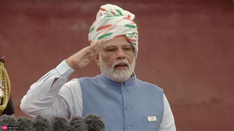 Pm Modi Inspects Guard Of Honour Hoists National Flag At Red Fort