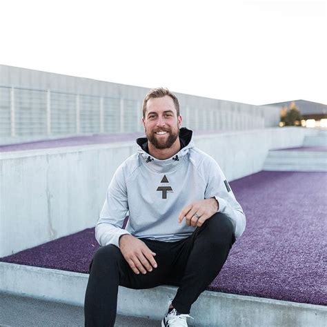 How Tall is Adam Thielen? | Adam Thielen's Height