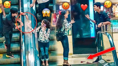 Part 6 Giving Rose 🌹 Strangers With Kiss 😘 On Escalator Purposes