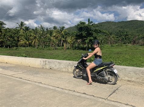 Staying Safe While Traveling Abroad – Val the Backpacker