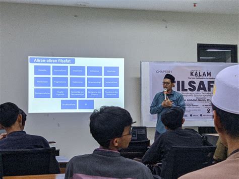 UKM Keilmuan Dan Penalaran Ilmiah STIBA Makassar Adakan Kalam Eksplain