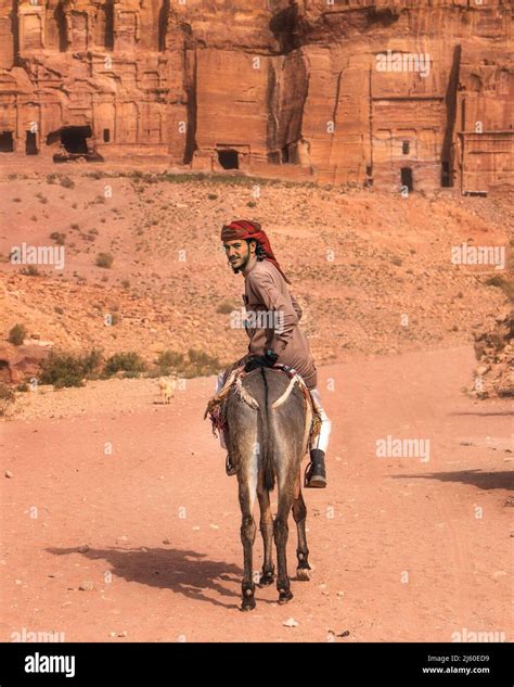 The Bedul Bedouin Tribe One Of The Huwaitat Tribes Who Lived In Petra