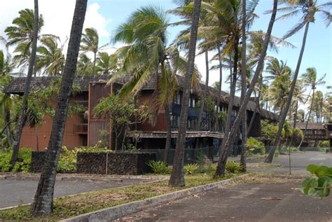 Resort Popularized By Elvis Presley's 'Blue Hawaii' to Be Torn Down and Rebuilt