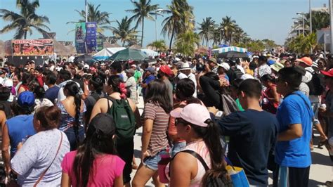 Carnaval De Progreso Re Ne A M S De Mil Seguidores Del Rey Momo