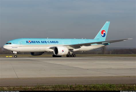 Hl Korean Air Lines Boeing Fb Photo By Debreceni G Bor Id