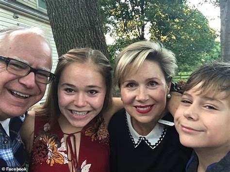 Who Is Tim Walz S Wife Gwen Meet The Mother Of Two Teacher Standing By