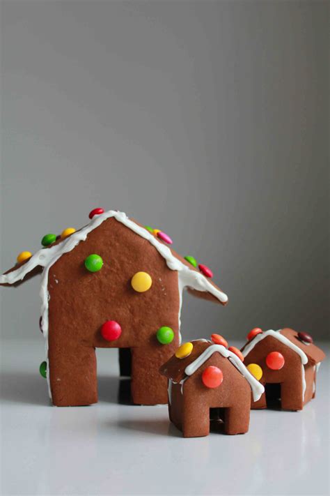 Easy Diy Gingerbread House