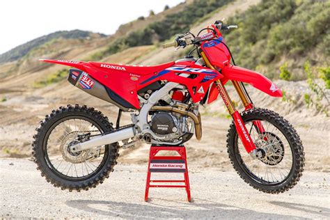 Video: Introducing the 2023 Honda CRF450RWE - Racer X