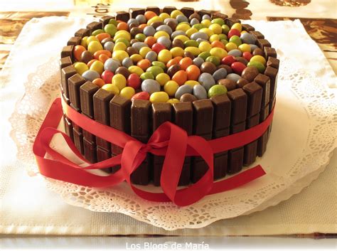 Los Blogs De María Tarta De Chocolatinas Tarta Kitkat Y Lacasitos