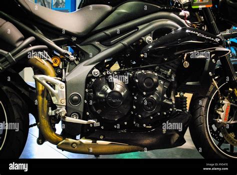 Black Triumph Motorcycle Hi Res Stock Photography And Images Alamy