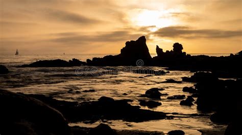 Corona Del Mar Beach Sunset Stock Photo - Image of corona, rocks: 41644104