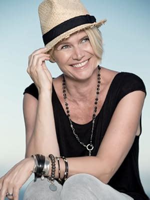 Amazon Becca By Rebecca Virtue Women S Keyhole Tab Side Hipster Bikini Bottom Merlot M