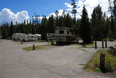 Yellowstone National Park - RV Camping | Yellowstone national park ...